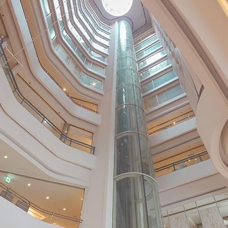 Breezbay Hotel Resort And Spa Йокогама Экстерьер фото