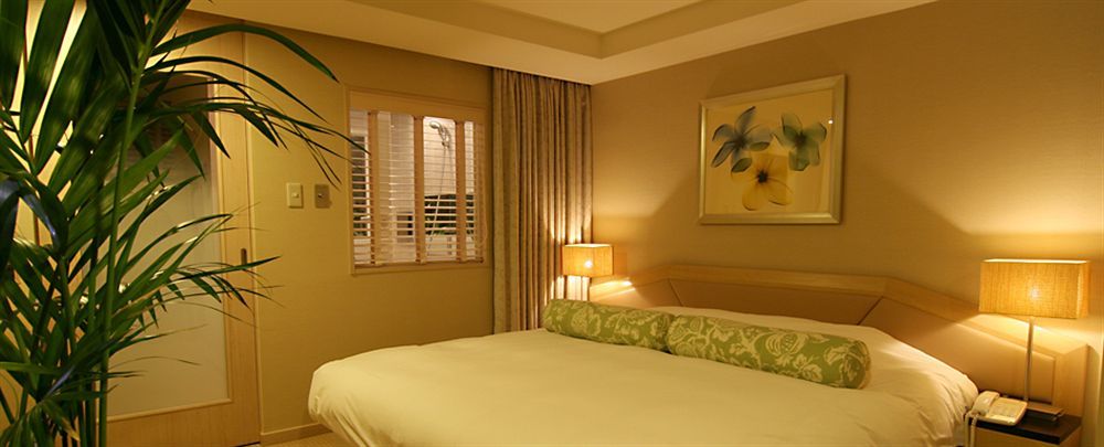Breezbay Hotel Resort And Spa Йокогама Экстерьер фото